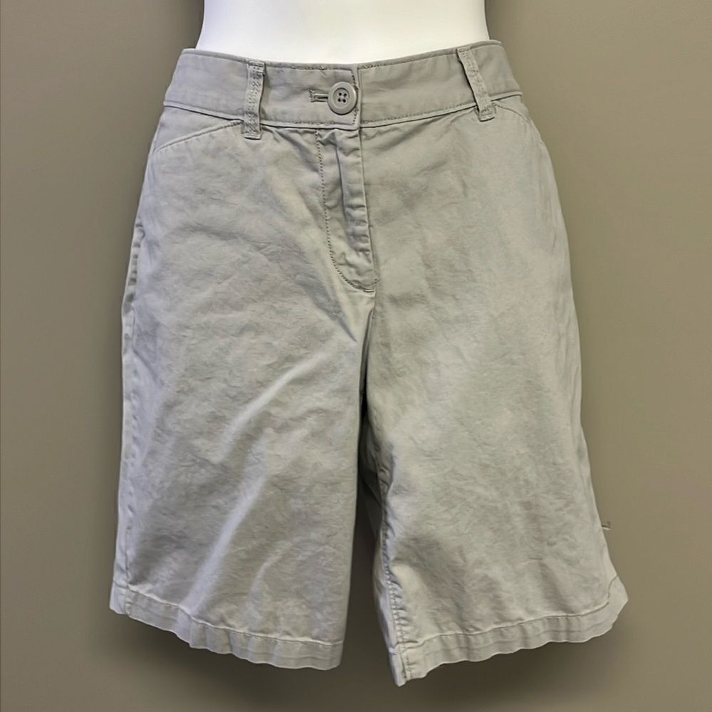 LOFT Light Grey Bermuda Cotton Shorts with Pockets- Size 8 Curvy